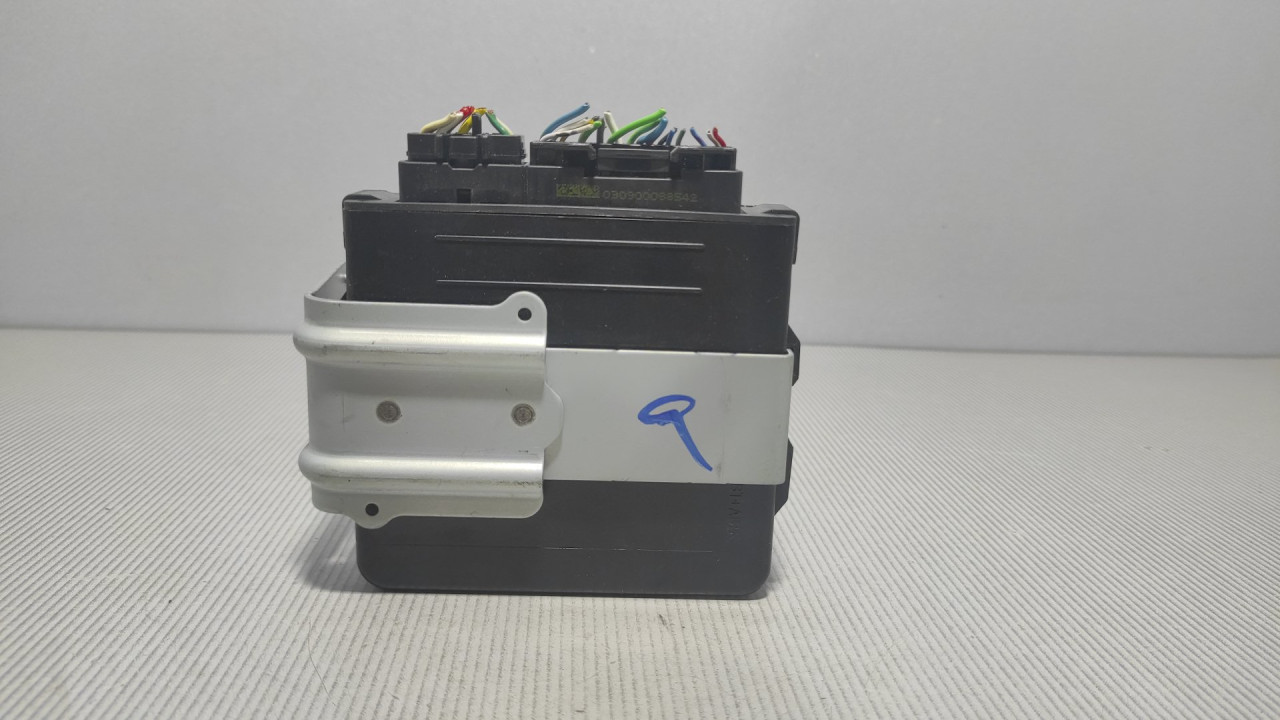 ELEKTRONIKA MODUL TOYOTA HILUX AN120/AN130 > 16- 89533-