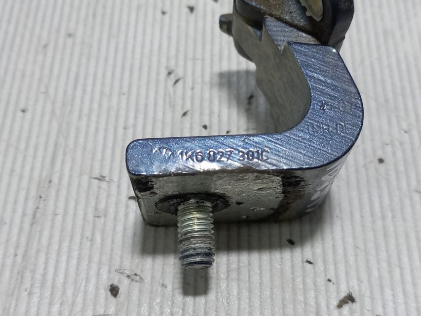 DIJELOVI BAGLAMA VW GOLF 5 > 03-08 1K6827301C