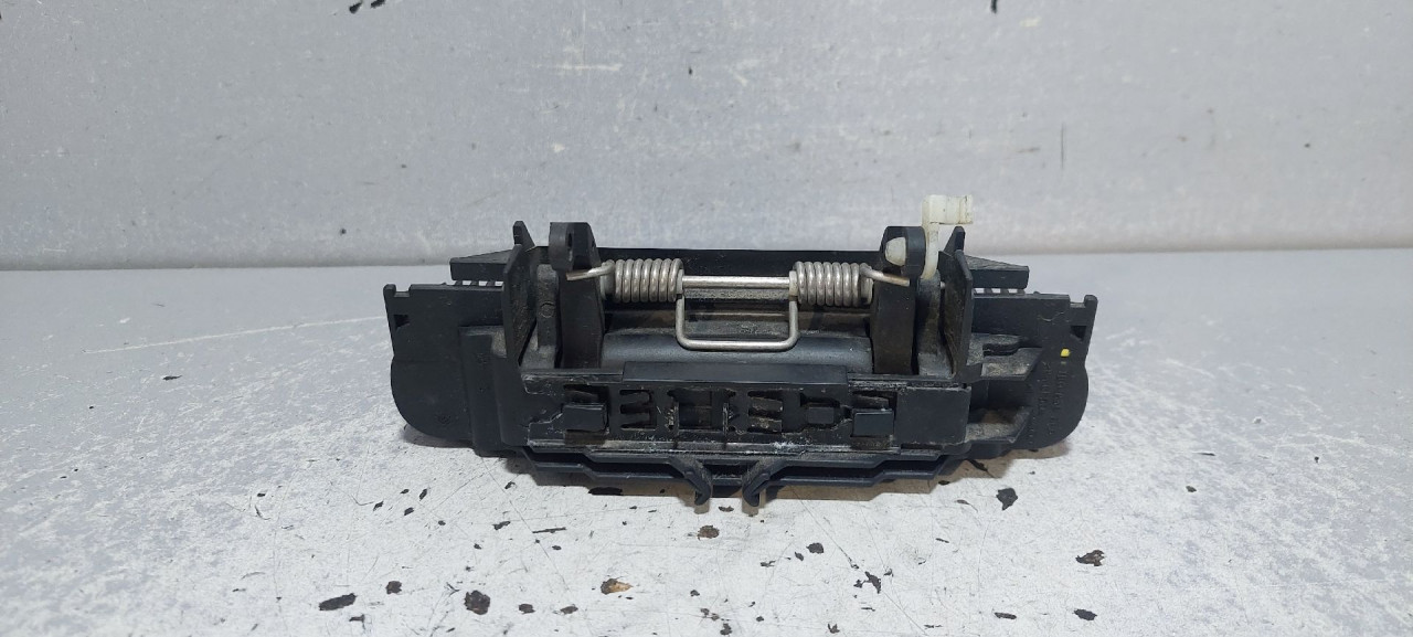 RUCKA VRATA AUDI A4 (B7) > 04-07 4B0839885