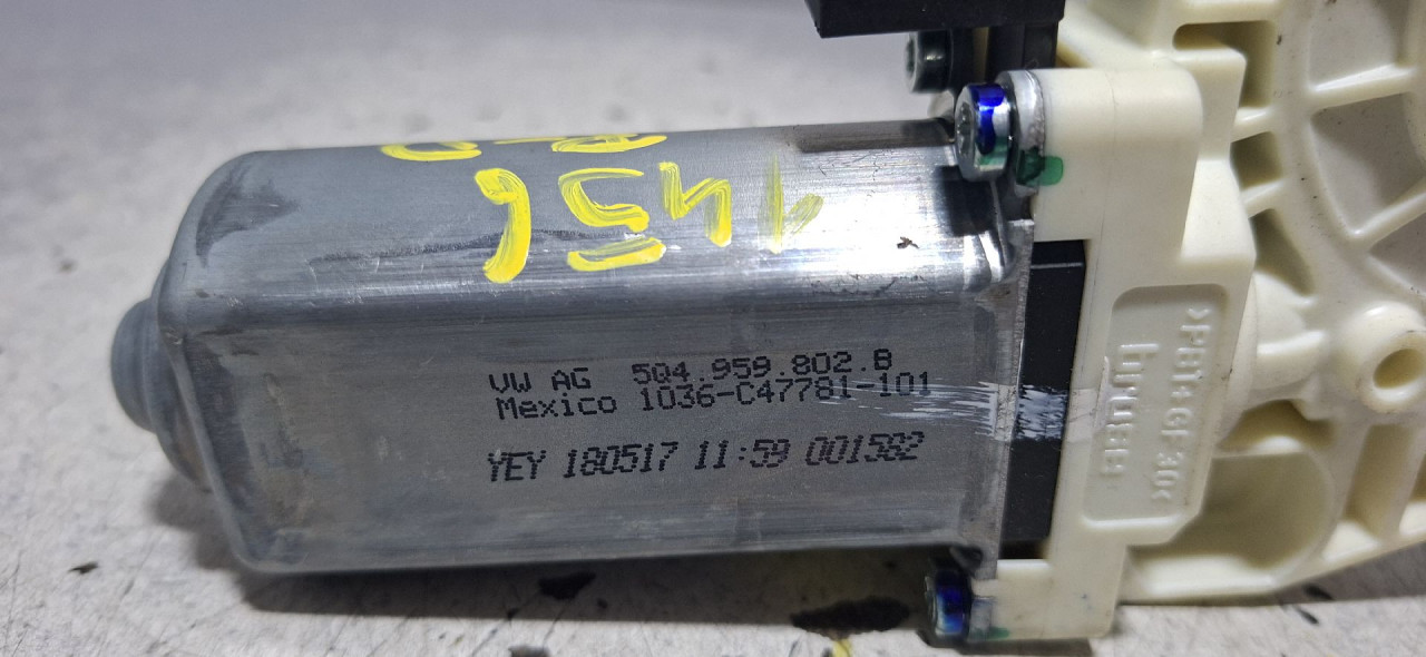 MOTORIC PODIZACA STAKLA AUDI Q5 (FY) > 17 - 20  5Q4959802B