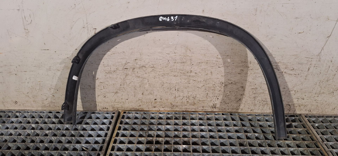 DIJELOVI RUB BLATOBRANA BMW X1 (E84) > 09-12 51772990166