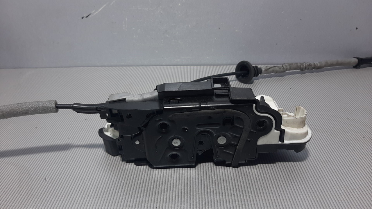 DIJELOVI BRAVA VRATA VW POLO > 09-14 5K1837015E