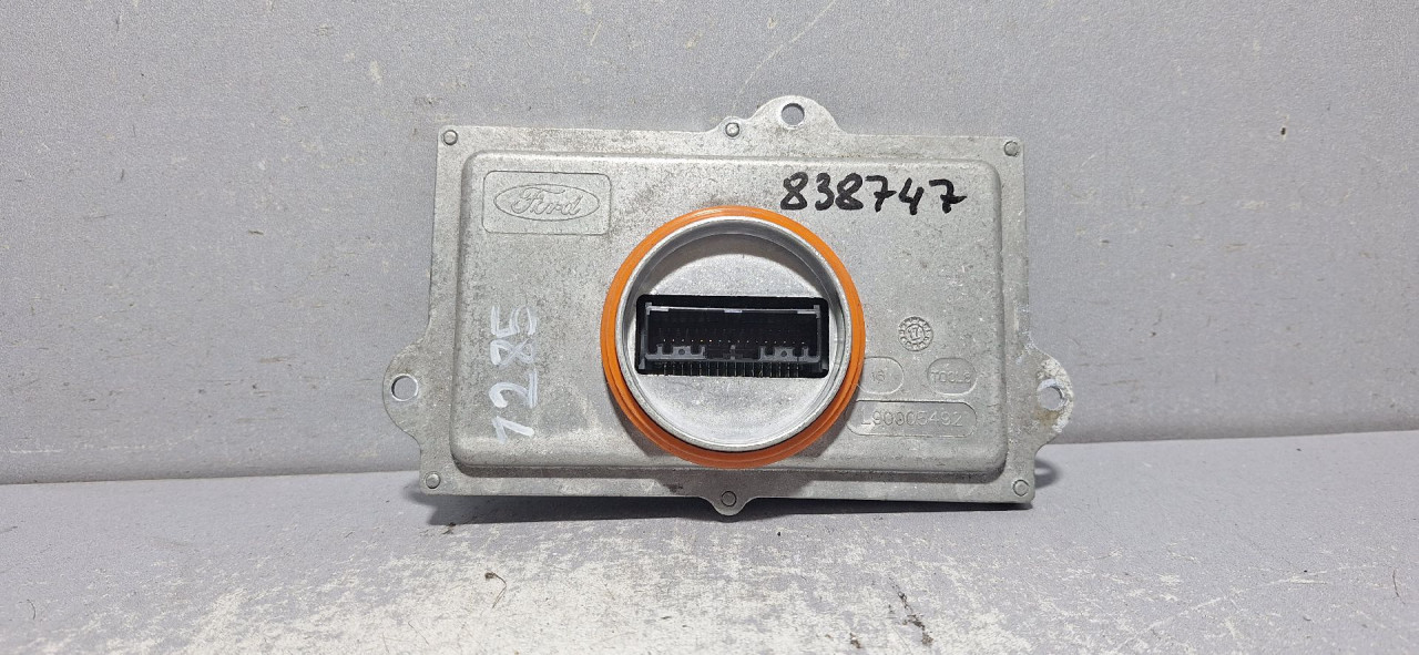DIJELOVI BALAST FARA FORD MONDEO > 14-19 90116931