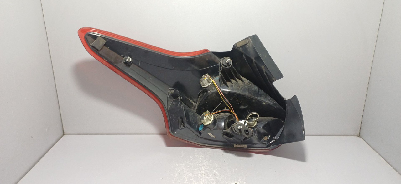STOP SVJETLO FORD FOCUS > 15-18 F1EB13404B