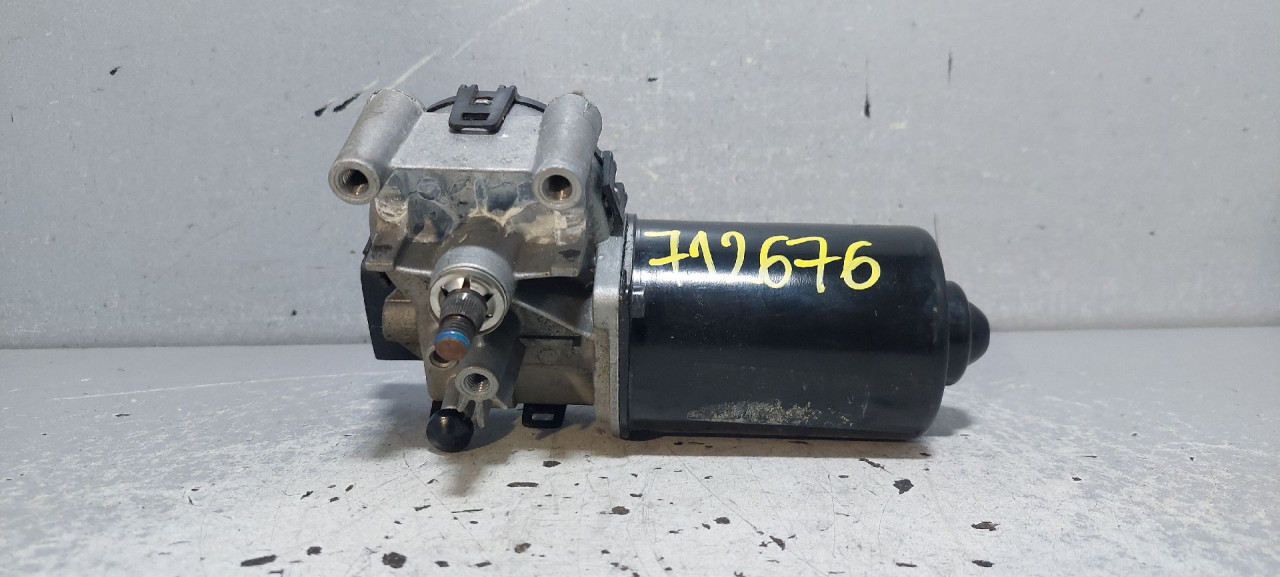 MOTORIC PREDNJEG BRISACA KIA PICANTO > 11-15 981101Y000