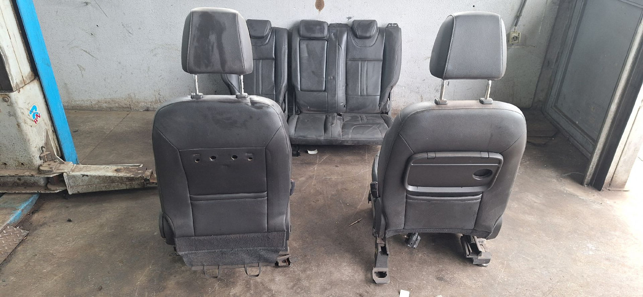 DIJELOVI SJEDISTA FORD KUGA > 13-16