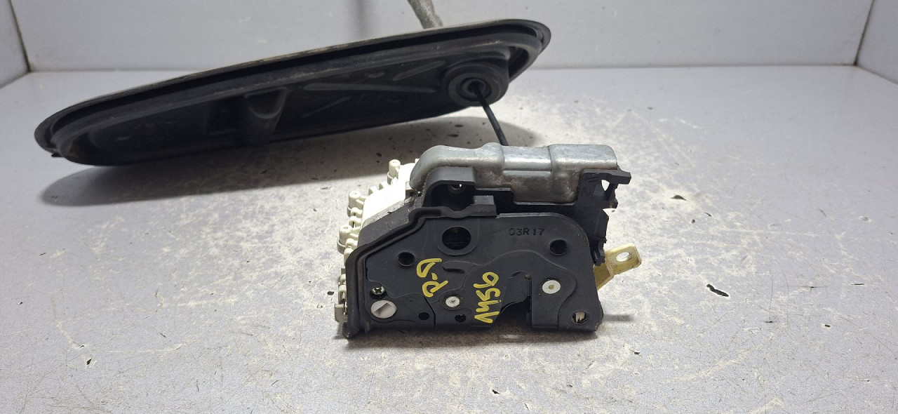DIJELOVI BRAVA VRATA AUDI Q5 (FY) > 17 - 20  3.0 8X1837016B