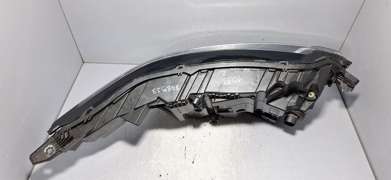 FAR LAND ROVER RANGE ROVER VELAR (L560) > 17 - LR150078
