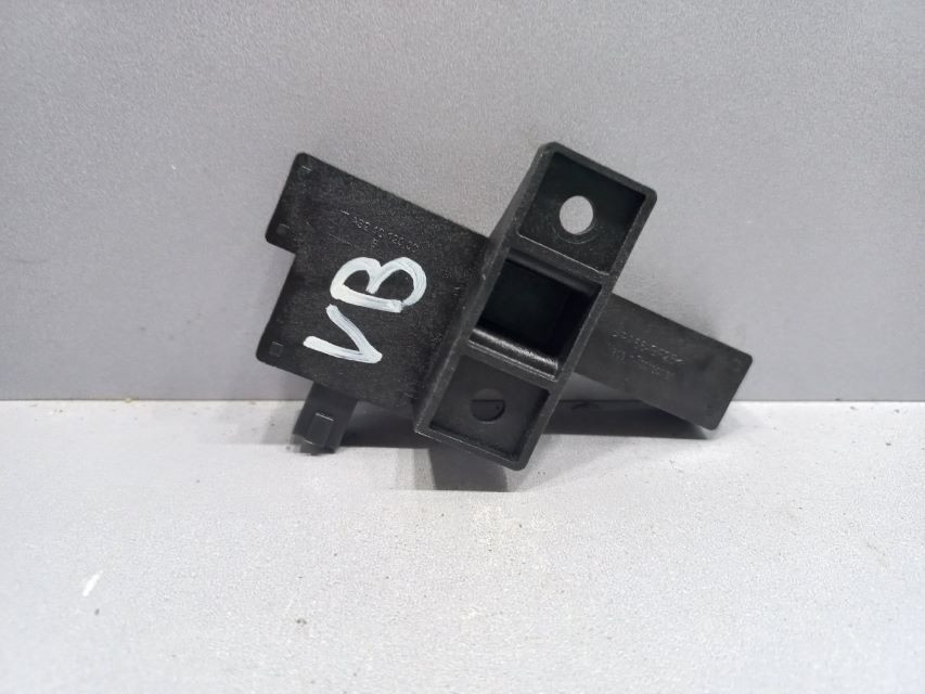 DIJELOVI ANTENA VW TOUAREG > 11-14 8K0907247
