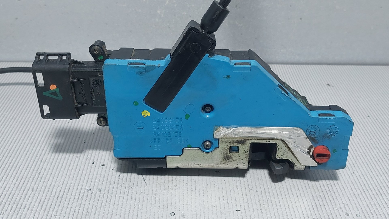DIJELOVI BRAVA VRATA PEUGEOT 207 > 06-09 24097816