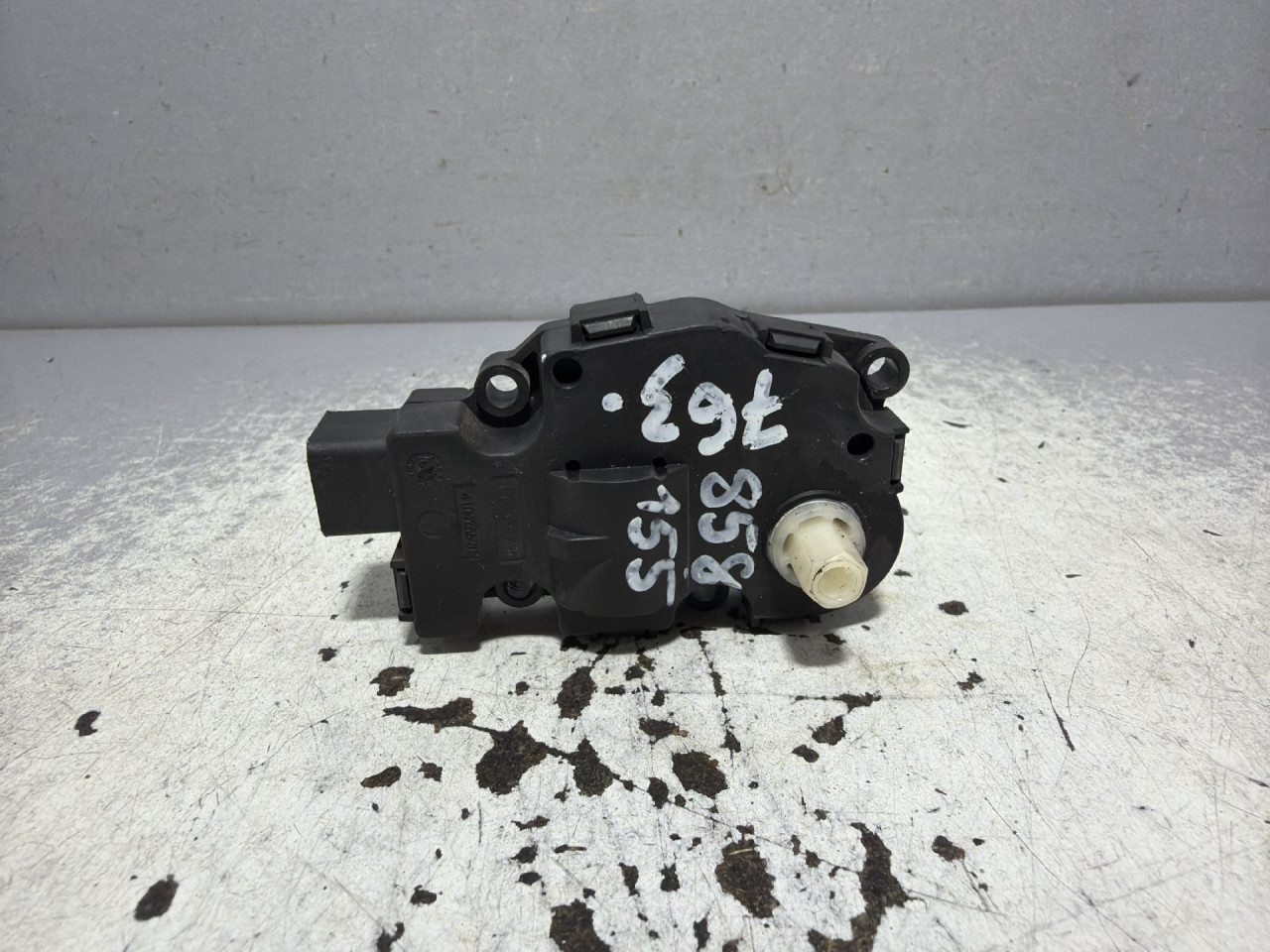 DIJELOVI MOTORIC KLAPNE AUDI Q5 > 08-11 K9749005