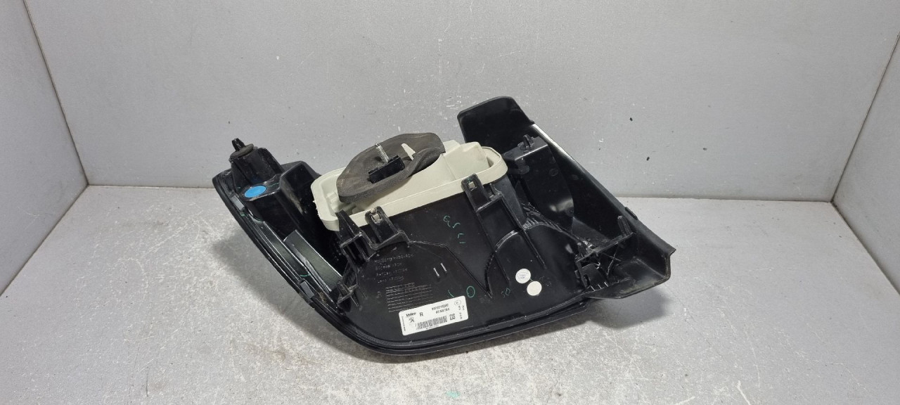 DIJELOVI STOP SVJETLO PEUGEOT 208 > 19- 9823216580