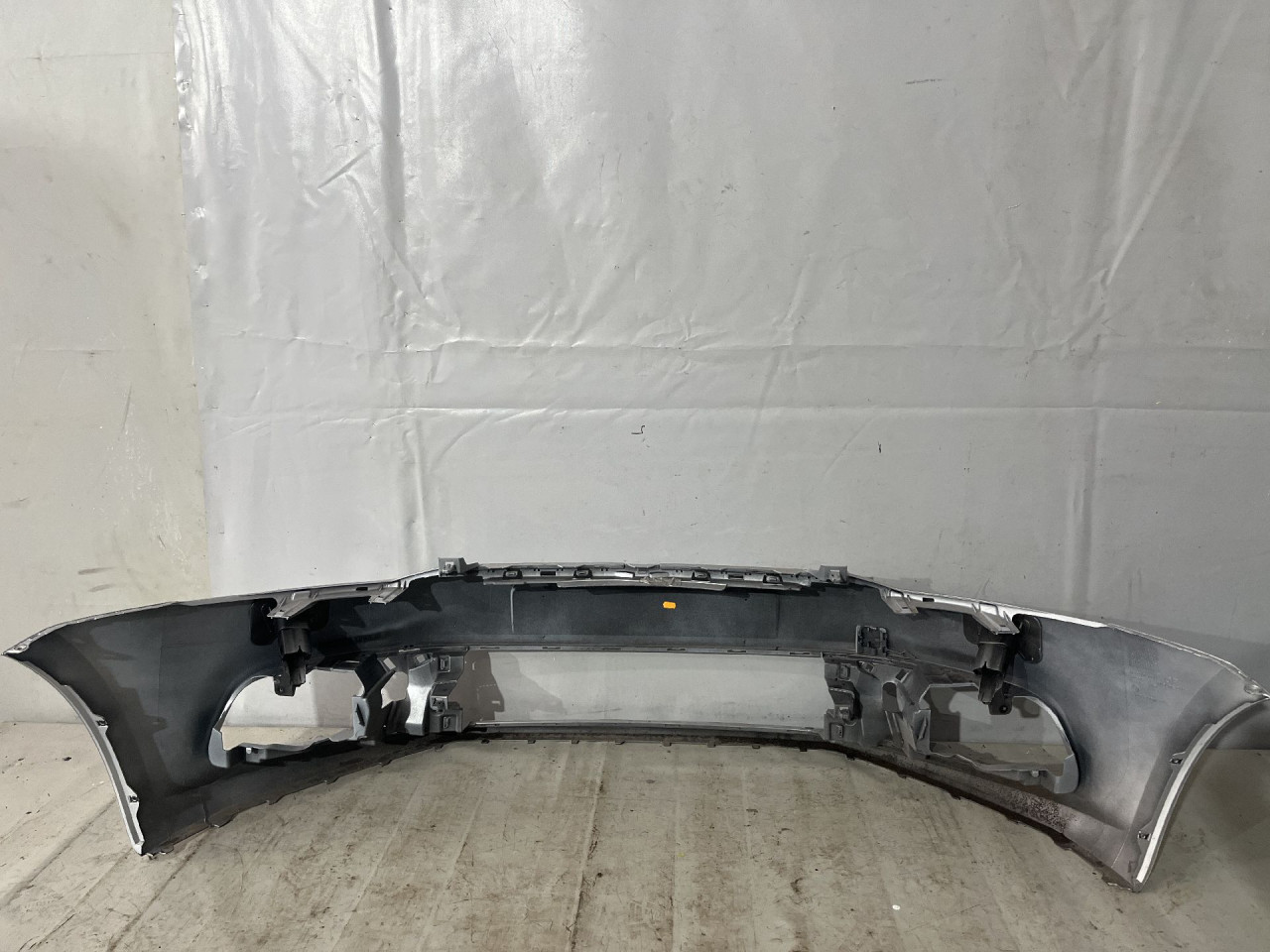 DIJELOVI BRANIK VW POLO > 14-17 6C0807221