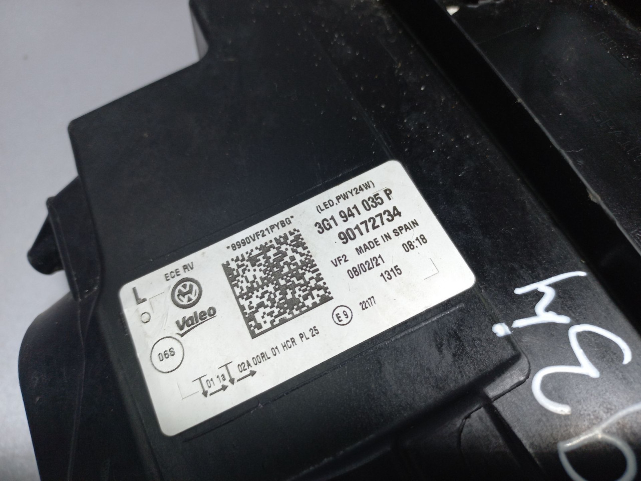 DIJELOVI FAR OSTECEN VW PASSAT B8 > 14- 3G1941035P