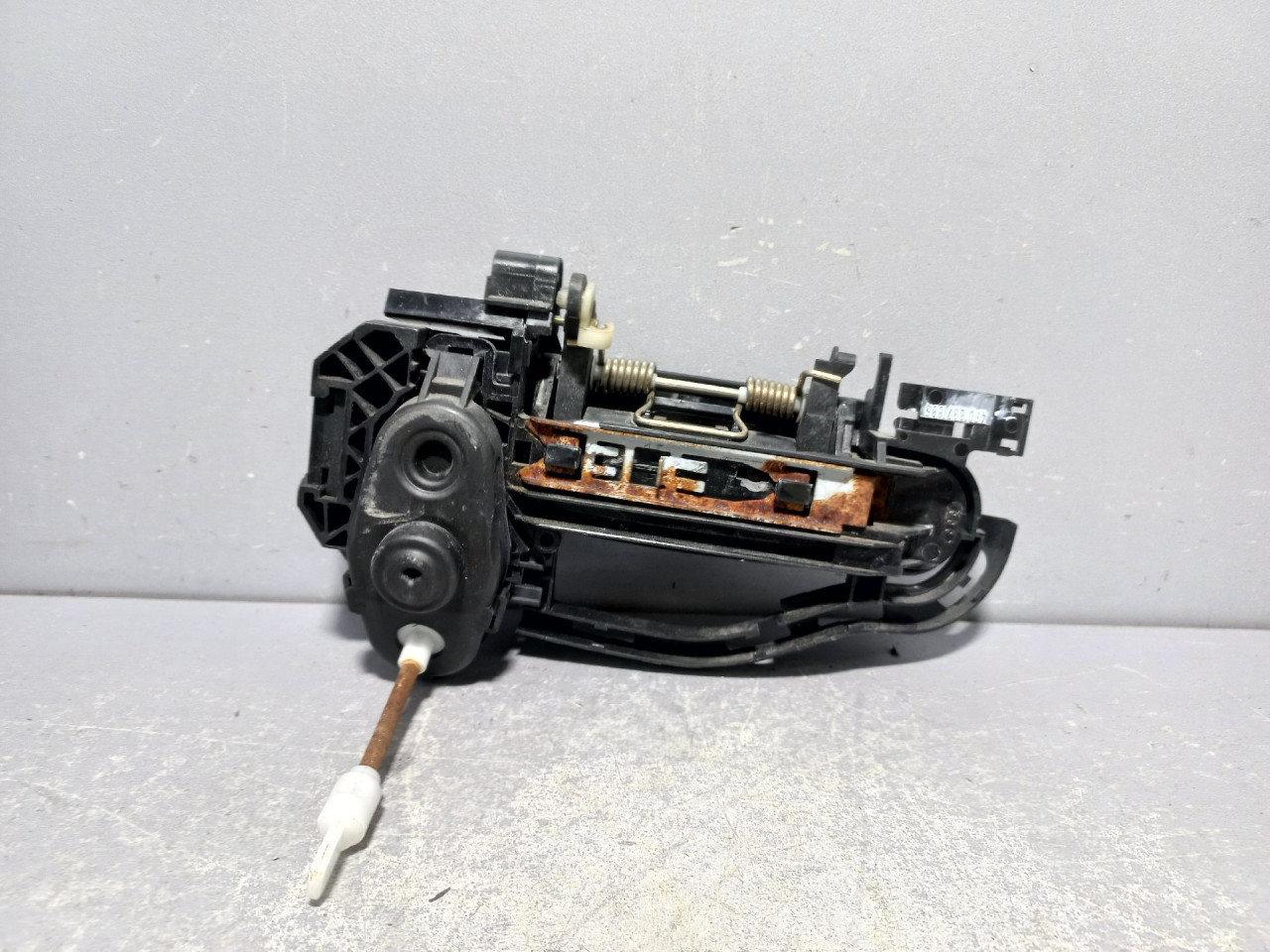 DIJELOVI RUCKA VRATA AUDI A6 > 04-08 4F0837885