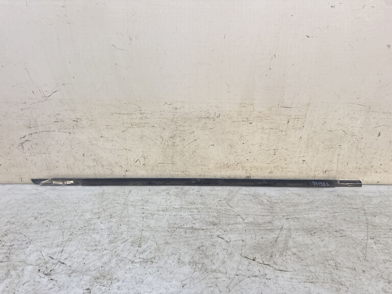 DIJELOVI LAJSNA VW PASSAT B6 > 05-10 2.0 3C4837475B