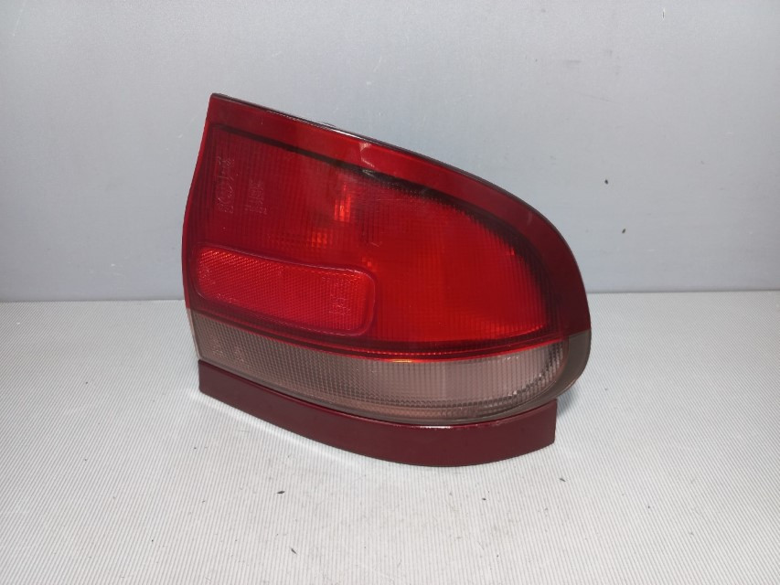 DIJELOVI STOP SVJETLO MAZDA 626 > 92-97 0431392R