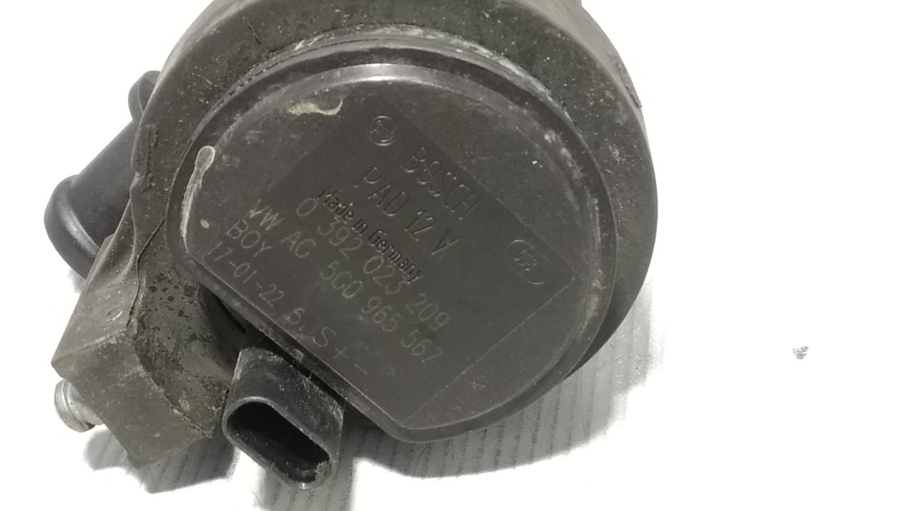 DIJELOVI PUMPA VODE VW GOLF 7 > 12-16 5G0965567