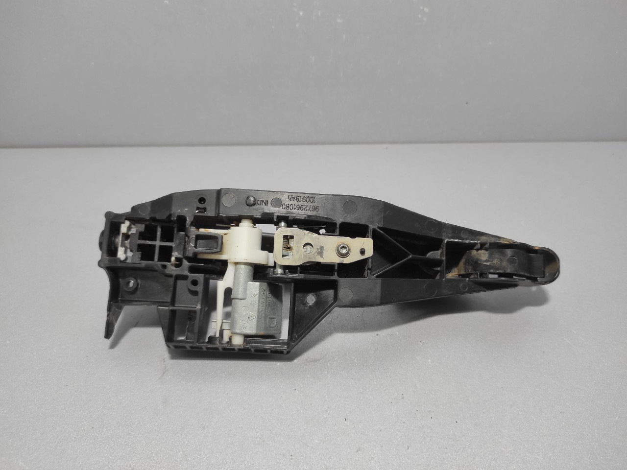 RUCKA VRATA PEUGEOT 2008 > 16-19 9672961080