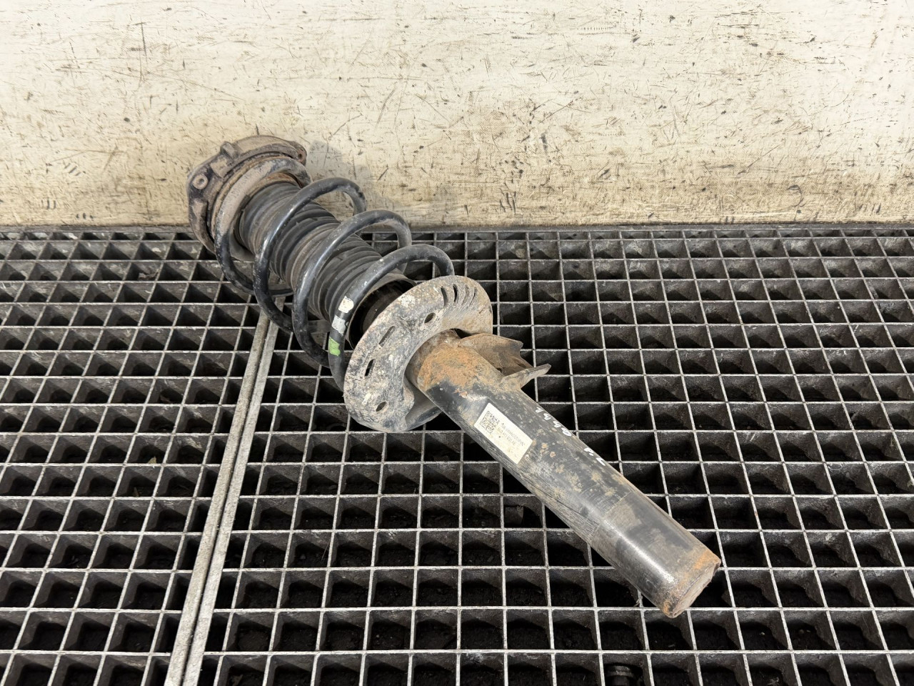DIJELOVI AMORTIZER AUDI Q3 > 11-15 2.0 5N0413031AE