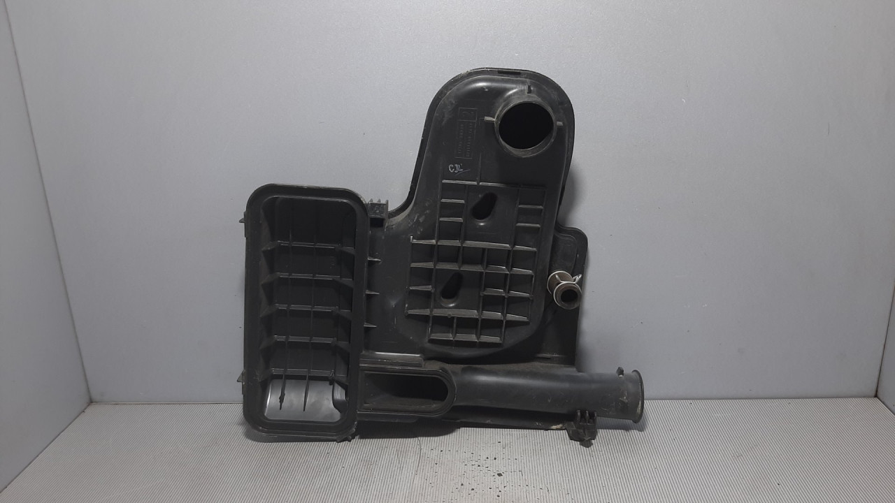 KUCISTE FILTERA ZRAKA TOYOTA YARIS > 06-09 17705-0Q020