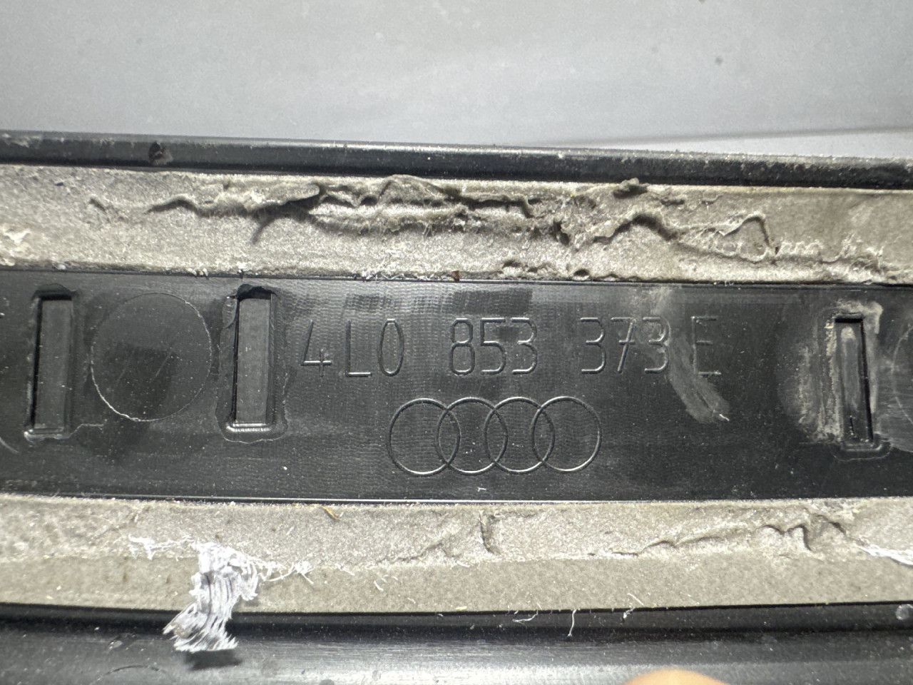 DIJELOVI LAJSNA AUDI Q7 (4L) > 09-15 4L0853373E