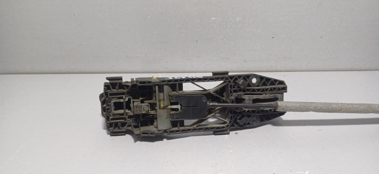 DIJELOVI RUCKA VRATA VW GOLF 7 > 12-16 5N0839885H