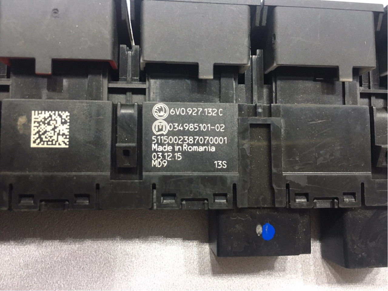 DIJELOVI PREKIDAC SKODA FABIA > 14- 6V0927132C