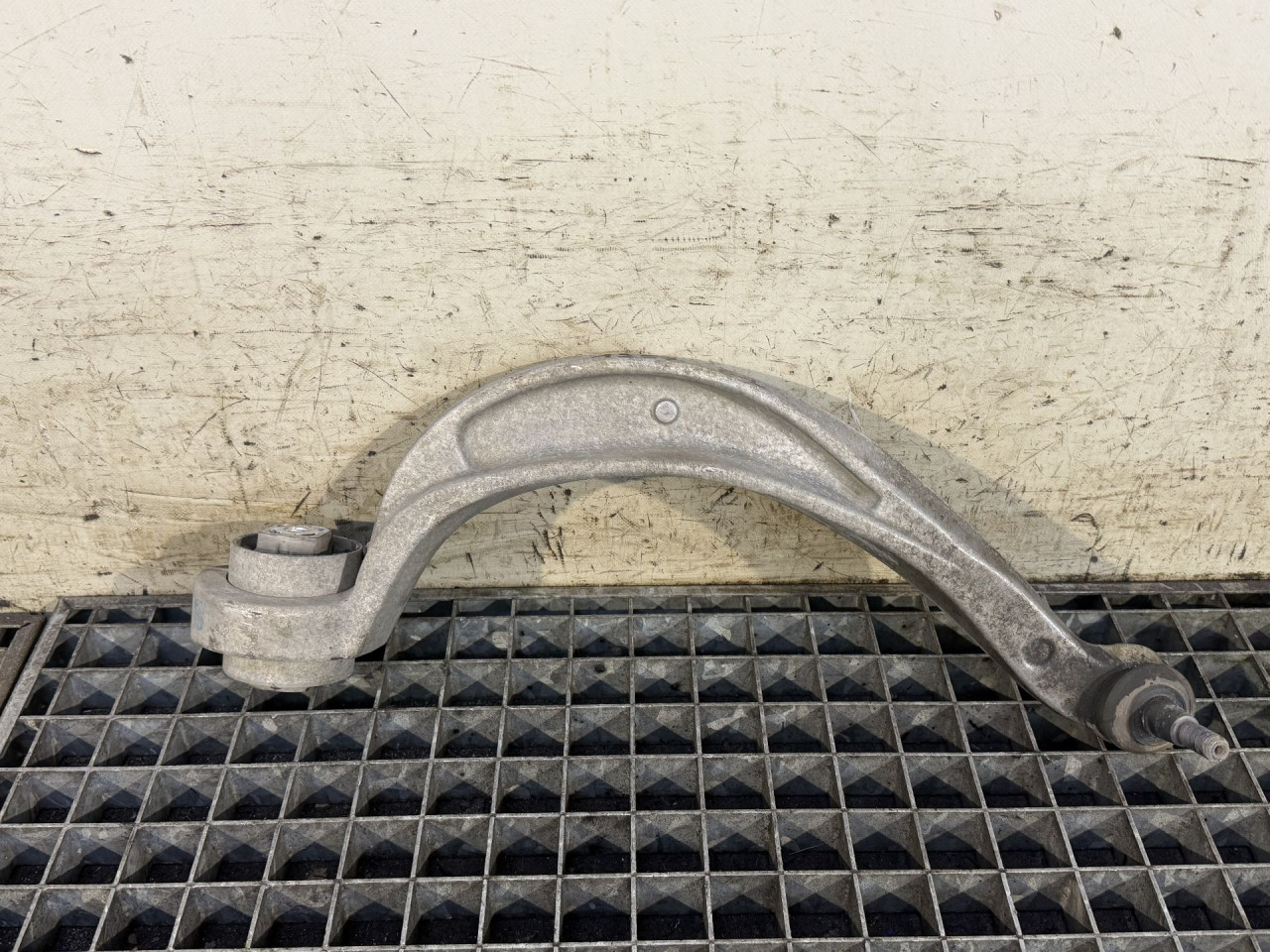 DIJELOVI RAME AUDI A4 (B8) > 07-11 2.0