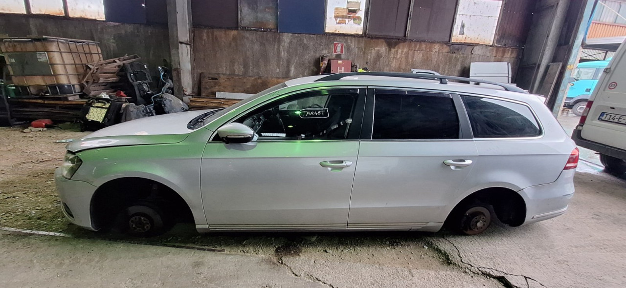 DIJELOVI VW PASSAT B7 > 10-14 1.6 Dizel CAYC MOTOR