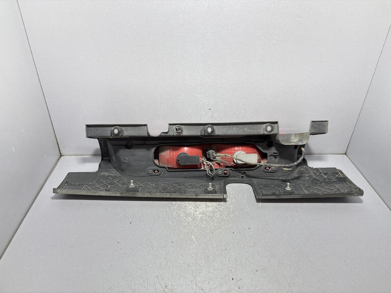 DIJELOVI STOP SVJETLO OPEL VIVARO > 07-14 93857722