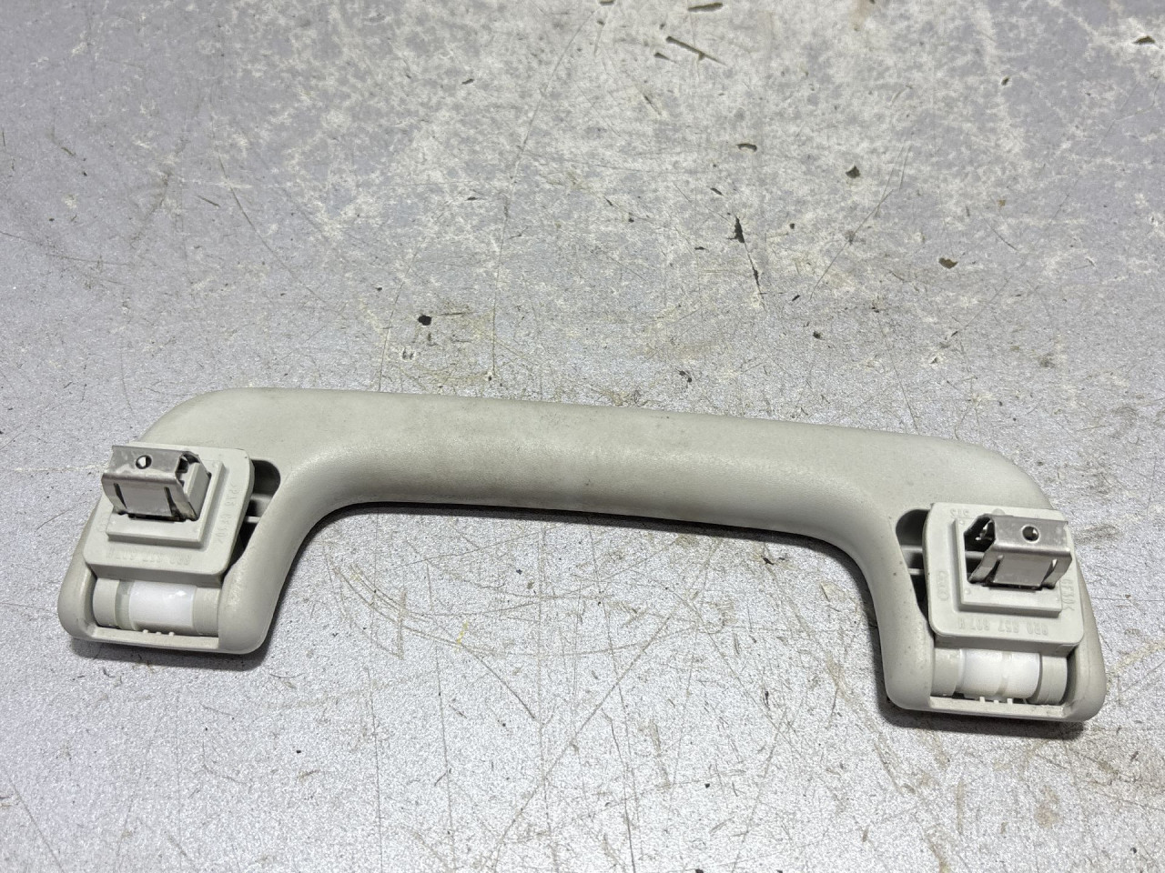 DIJELOVI KROVNA RUCKA AUDI A4 (B8) > 12-15 3.0 8R0857607H
