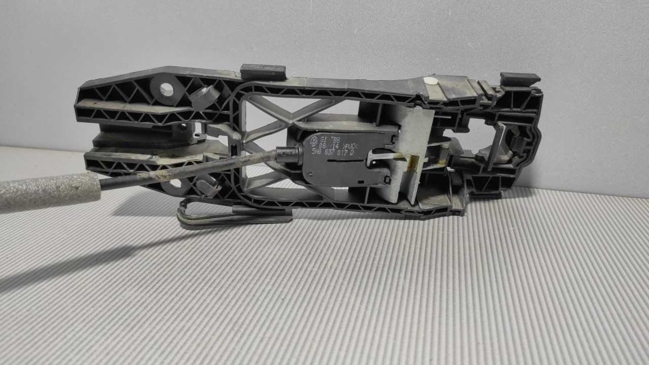 RUCKA VRATA AUDI A3 (8V1/8VA) > 12-16 8V0839885