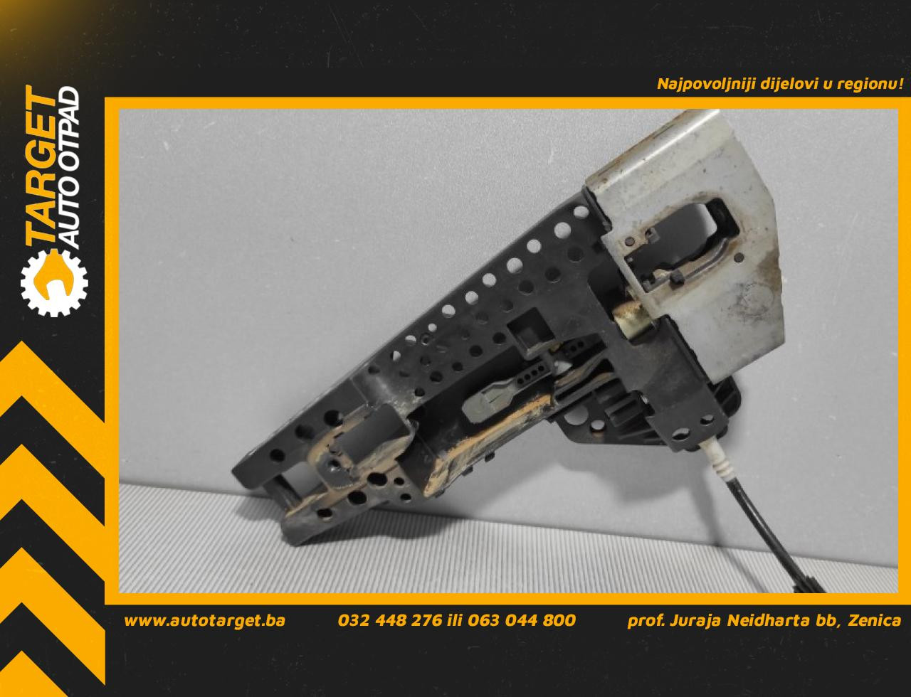 DIJELOVI RUCKA VRATA AUDI A4 (B8) > 07-11 8T1837885