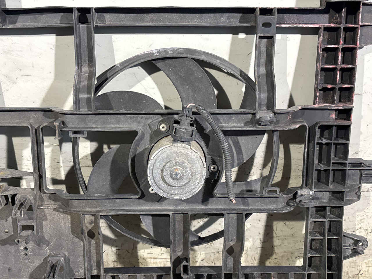 DIJELOVI VENTILATOR DACIA DUSTER > 13-17