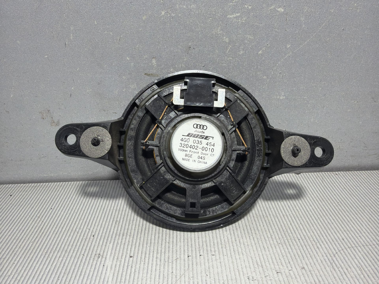 DIJELOVI ZVUCNIK AUDI A6 4G > 14-18 3.0 4G0035454