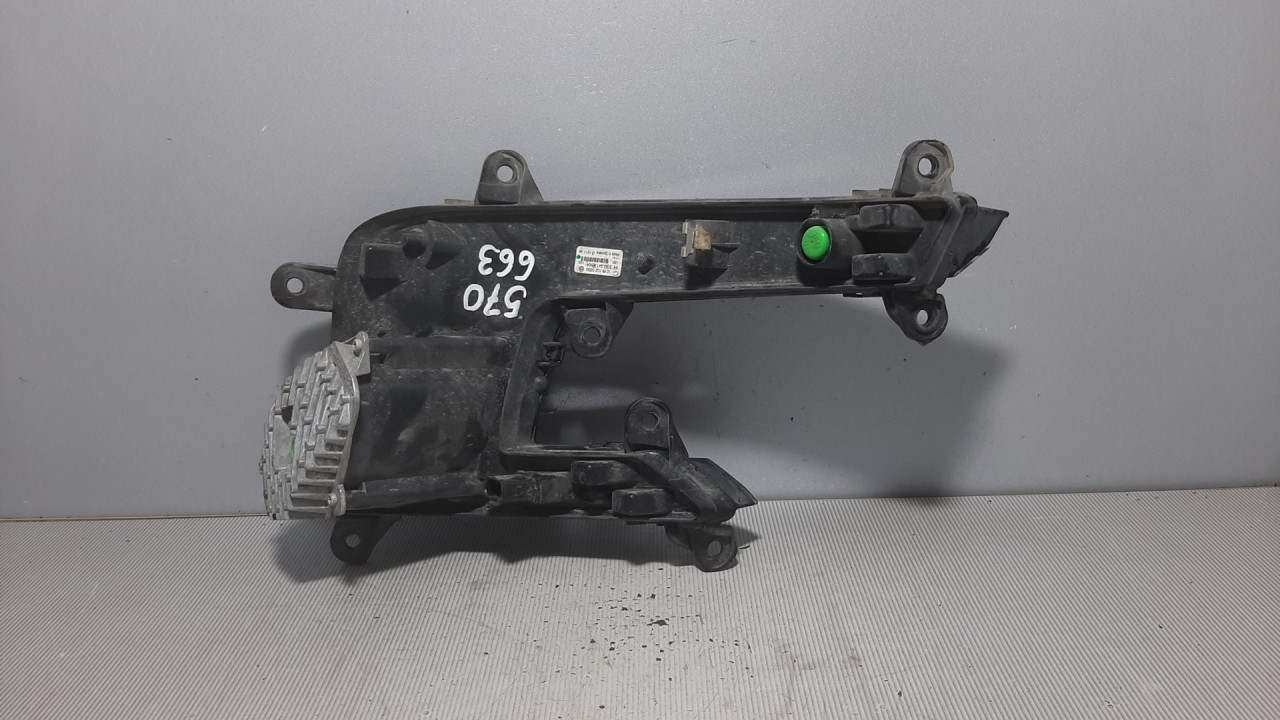 DNEVNO SVJETLO VW PASSAT B8 > 14- 3G0941056A