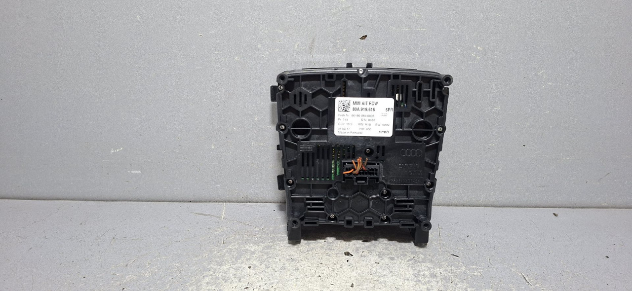 PREKIDACI MULTIMEDIJE AUDI Q5 (FY) > 17 - 20  80A919615