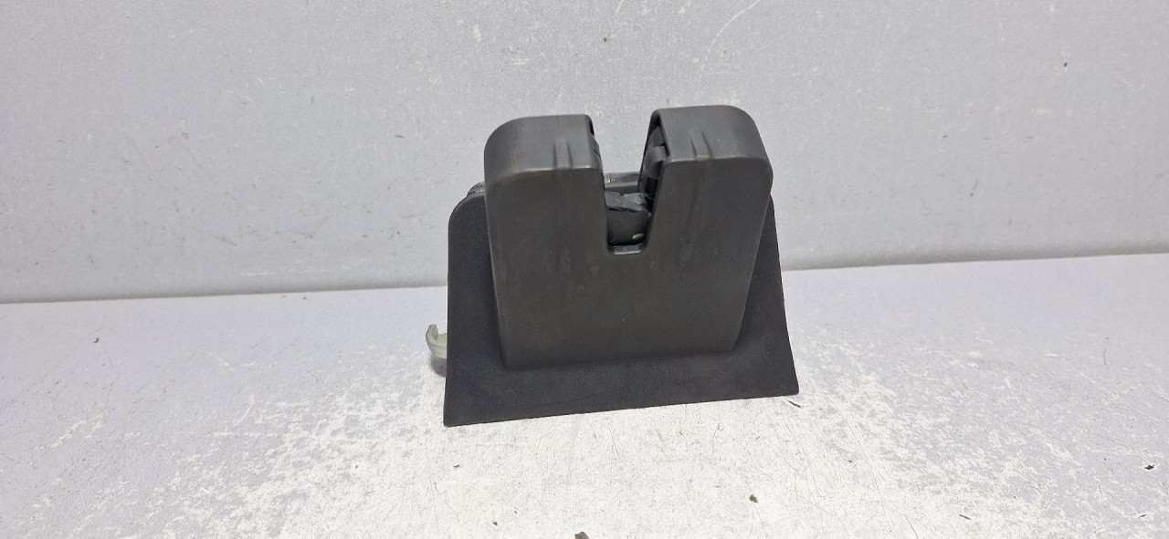 BRAVA GEPEKA AUDI A3 (8V1/8VA) > 12-16 8R0827505