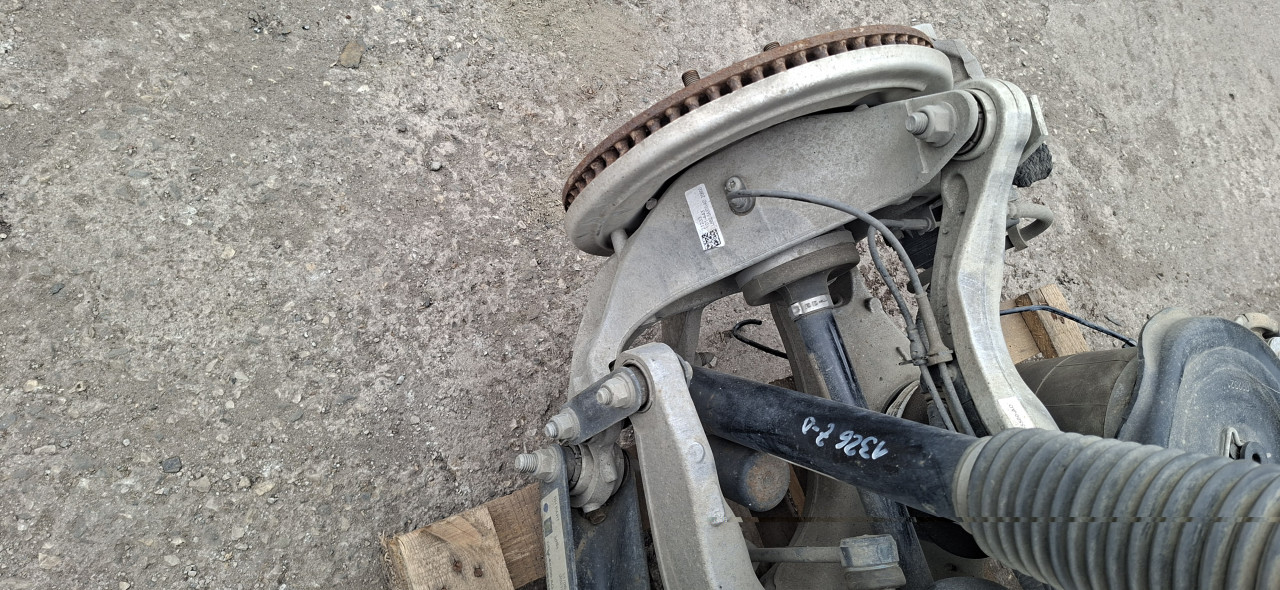 DIJELOVI GLAVCINA LAND ROVER DEFENDER (L663) > 19-