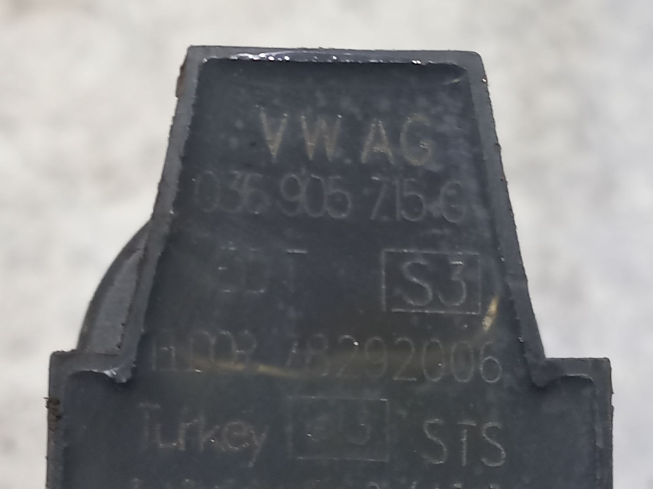 DIJELOVI BOMBINA VW PASSAT B6 > 05-10 036905715G