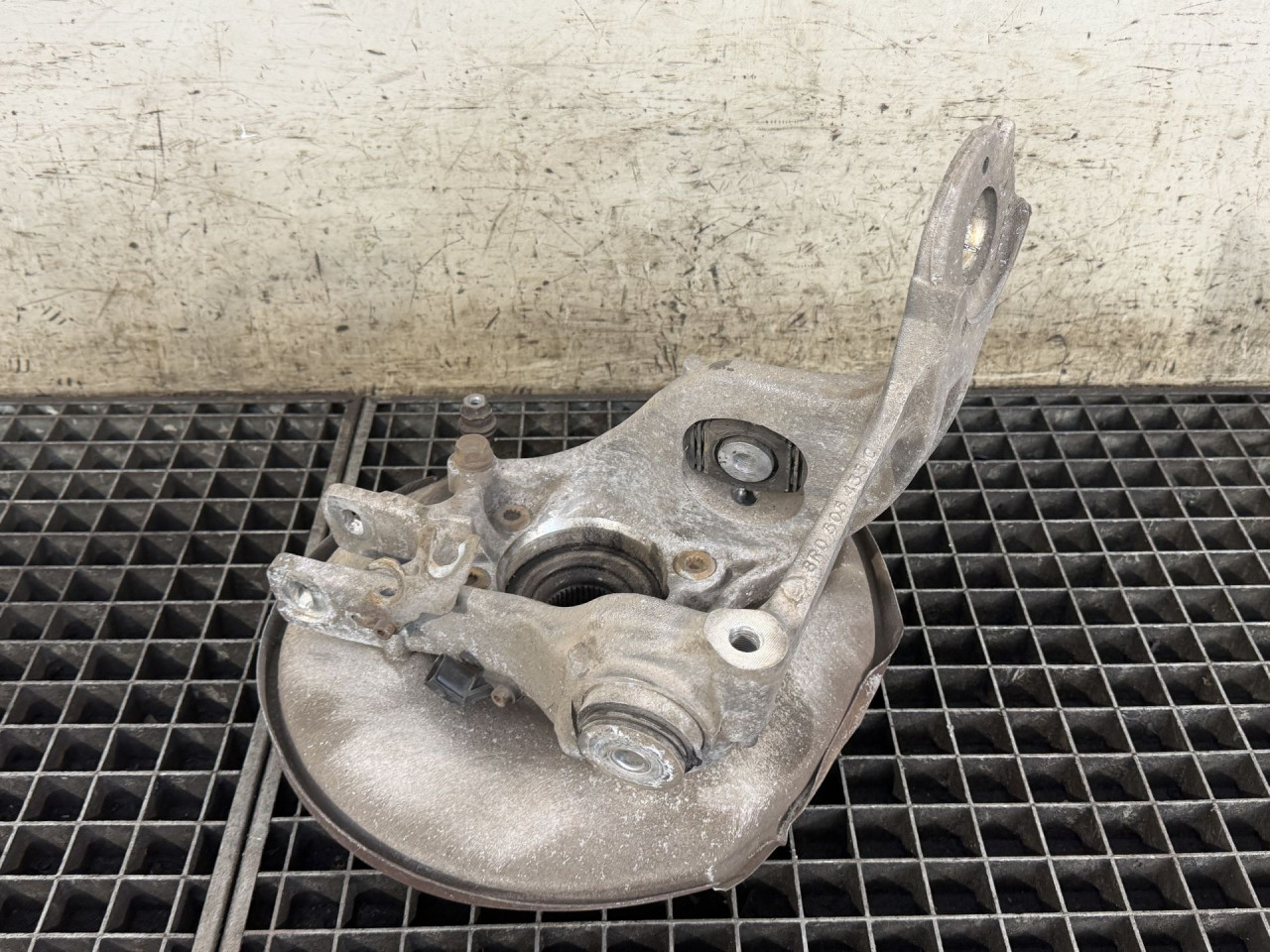 DIJELOVI GLAVCINA AUDI Q5 > 12-16 2.0 8R0505435C