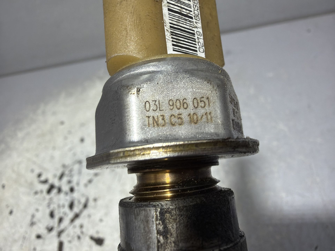 SENZOR PRITISKA GORIVA AUDI A3 (8V1/8VA) > 12-16 03L906051