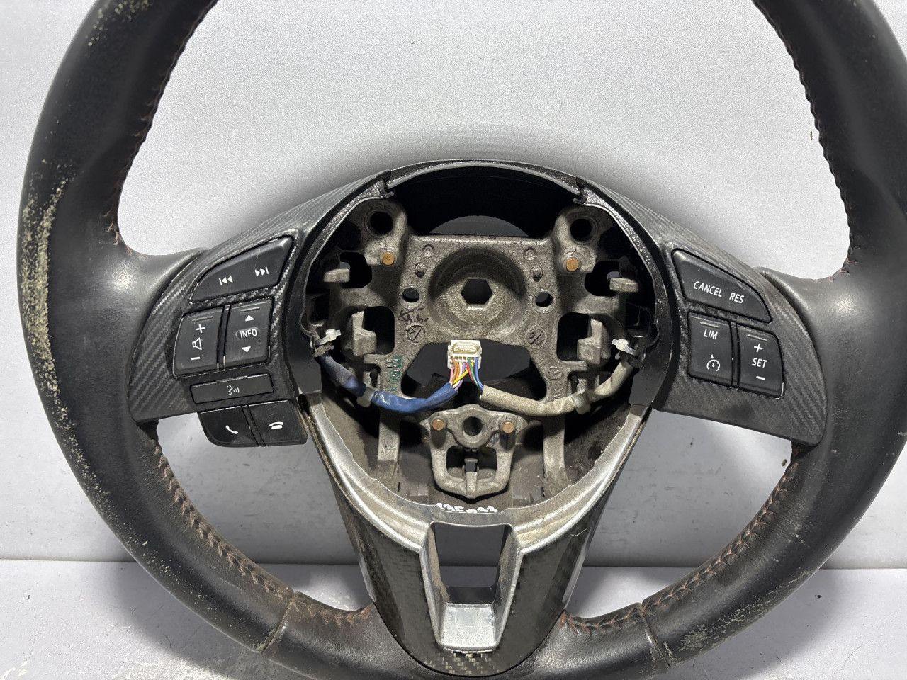 DIJELOVI VOLAN MAZDA 3 > 13-16 2.2
