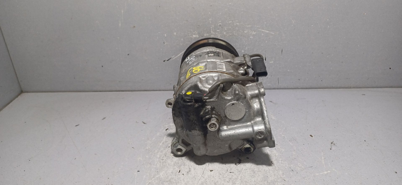 KOMPRESOR KLIME BMW SERIJA 1 (F20/F21) > 15-17 9299328
