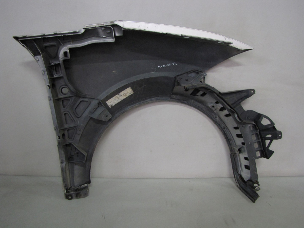 DIJELOVI BLATOBRAN AUDI A2 > 99-05 AD302011
