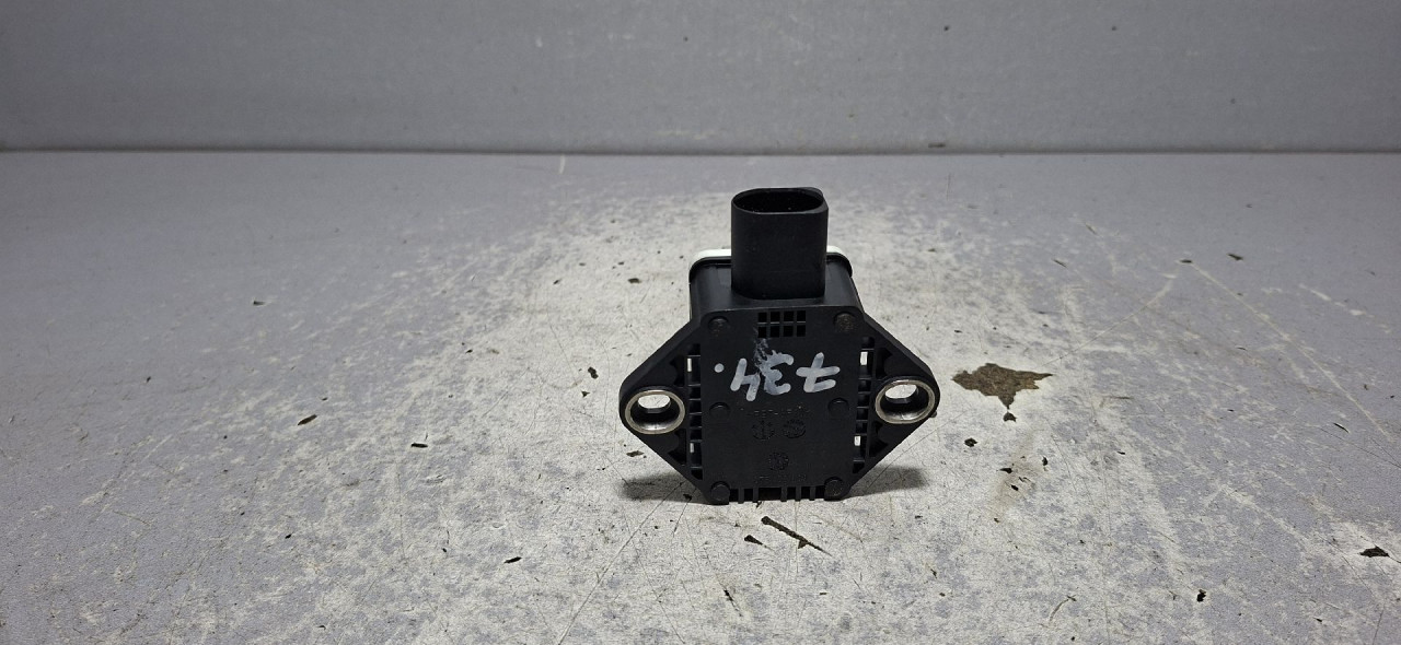 DIJELOVI ELEKTRONIKA ESP AUDI A4 (B8) > 12-15 8R0907637B