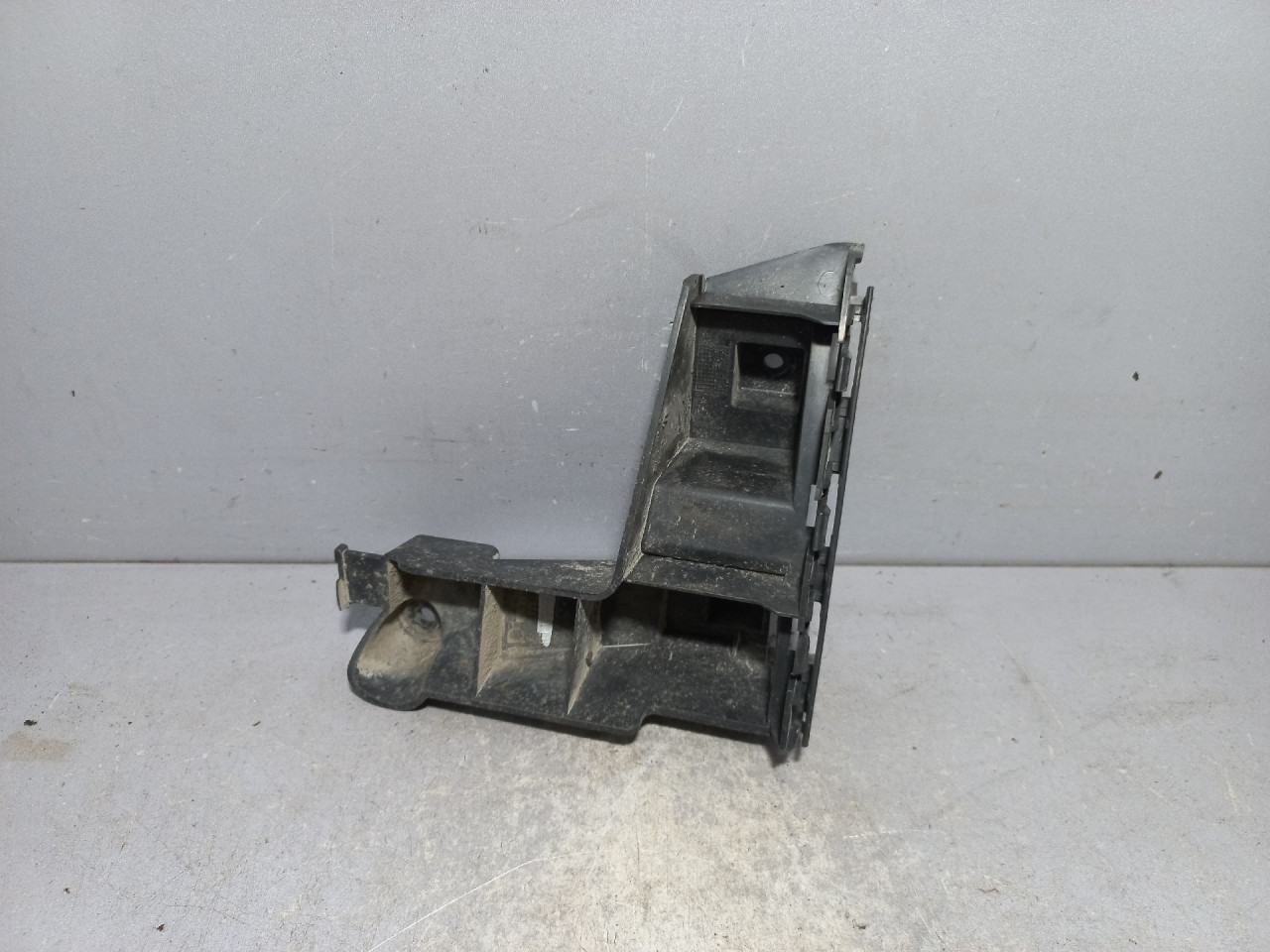 DIJELOVI NOSAC ZADNJEG BRANIKA VOLVO XC70 > 07-13 2.4 30678650