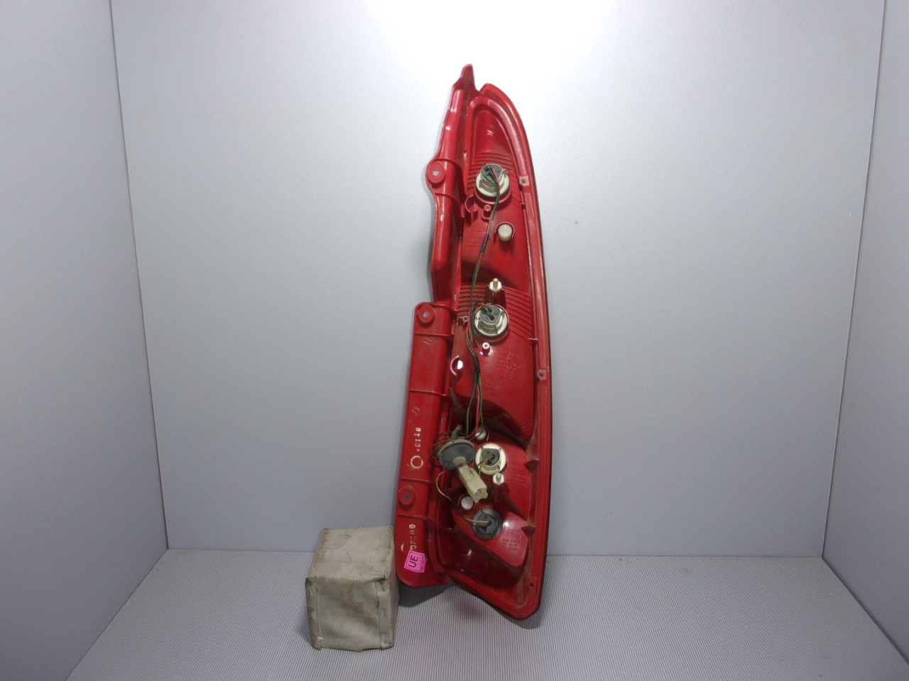 STOP SVJETLO CHEVROLET/DAEWOO TACUMA REZZO > 01-05 DW71