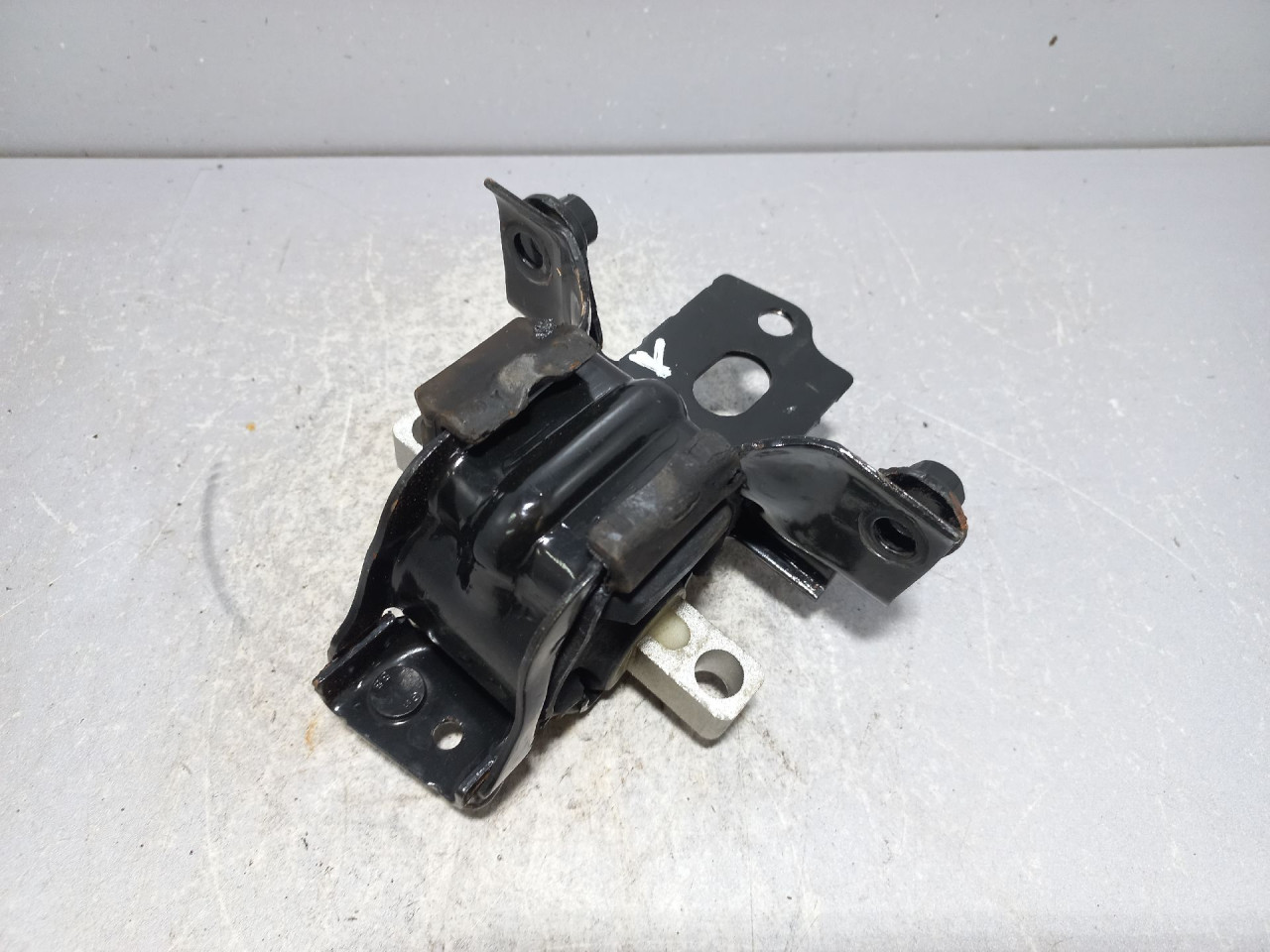 NOSAC MOTORA SKODA PRAKTIK > 07-15 6Q0199555AR